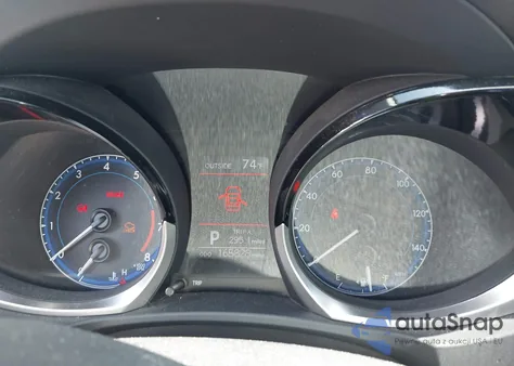 2015 Toyota Corolla S Plus z USA, uszkodzony, nr VIN 5YFBURHE9FP200259